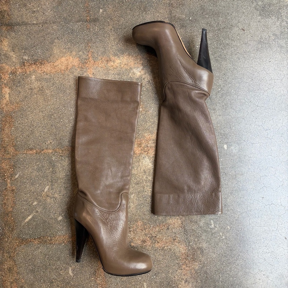 BALLY Elegant Brown Leather Knee-High Boots Made in Italy 6.5 US / 37 EU